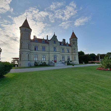 Chateau Moncassin Leyritz-Moncassin Exterior foto